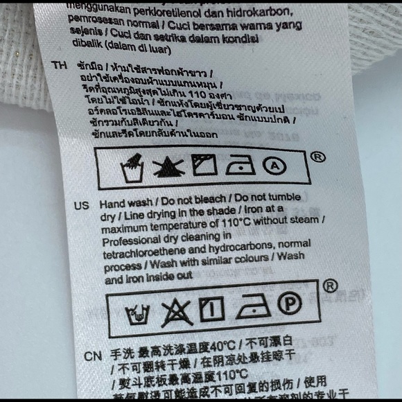 š„Host Pickš„Maje Gold Shorts - Picture 9 of 10